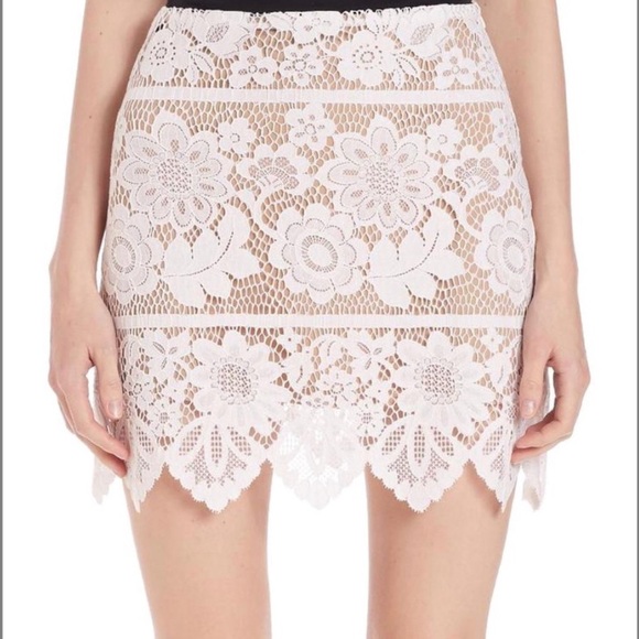 For Love and Lemons Scalloped Lace Skirt XS - Picture 1 of 10